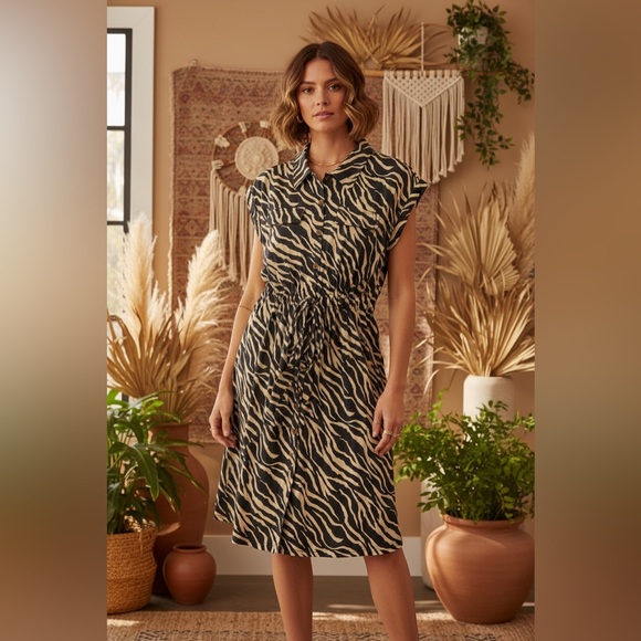 LuLaRoe Stacie Shirt Dress - Picture 5 of 8